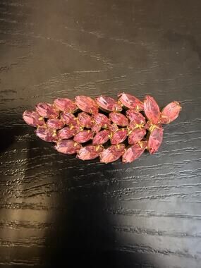 Vintage Gold Tone Pink Navette Rhinestone Leaf Brooch Pin